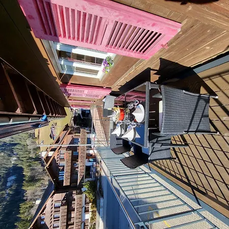 Lilo-4-zimmer By Interhome